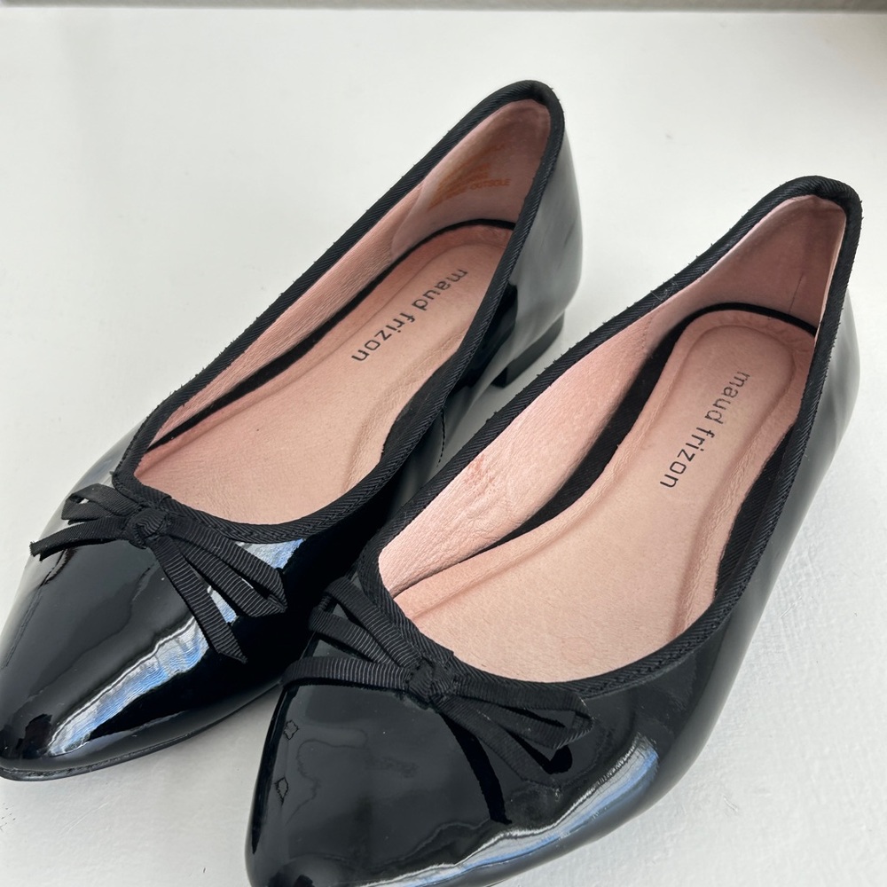 Maud Frizon Black Pointed Flats with Bow